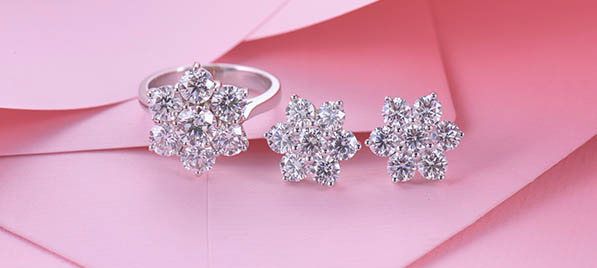 Diamond Earrings Description Image