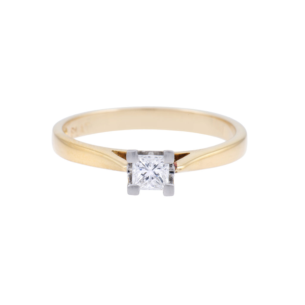 Exclusive 18ct Yellow Gold 0.33ct Princess Cut Diamond Solitaire Ring