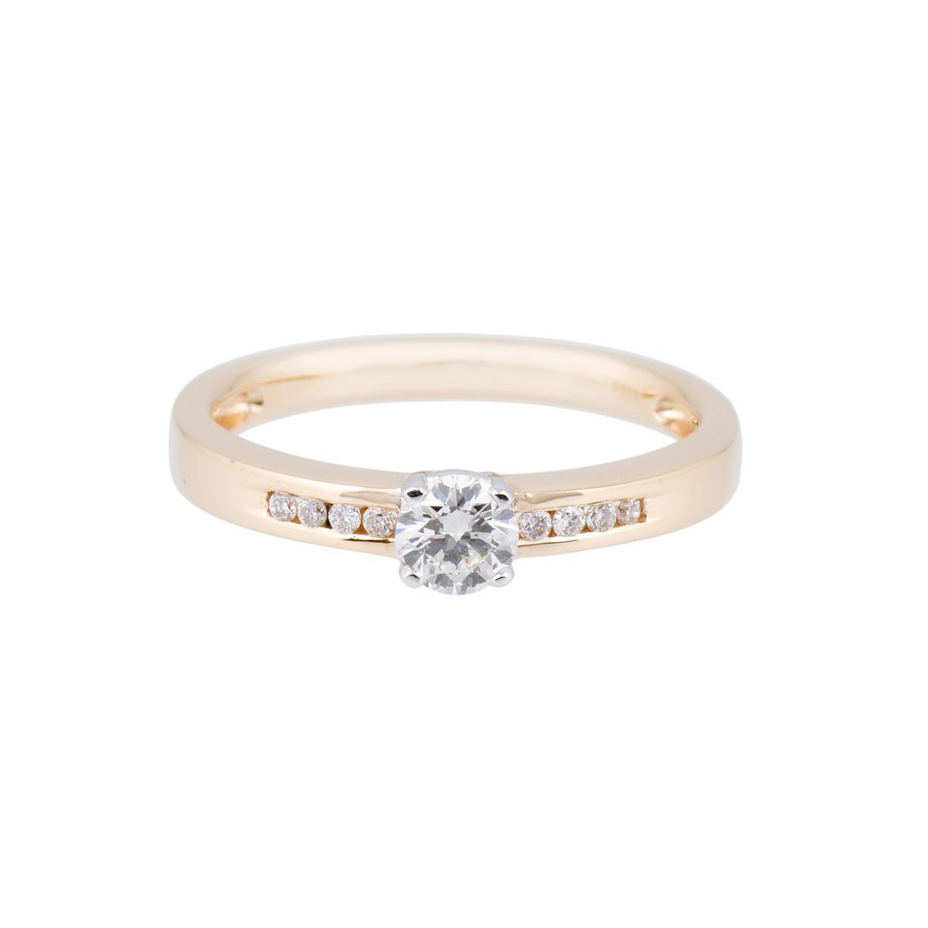 18ct Yellow Gold Round Brilliant Diamond Solitaire with Diamond Shoulders, Approx. 0.30ct Total Weight