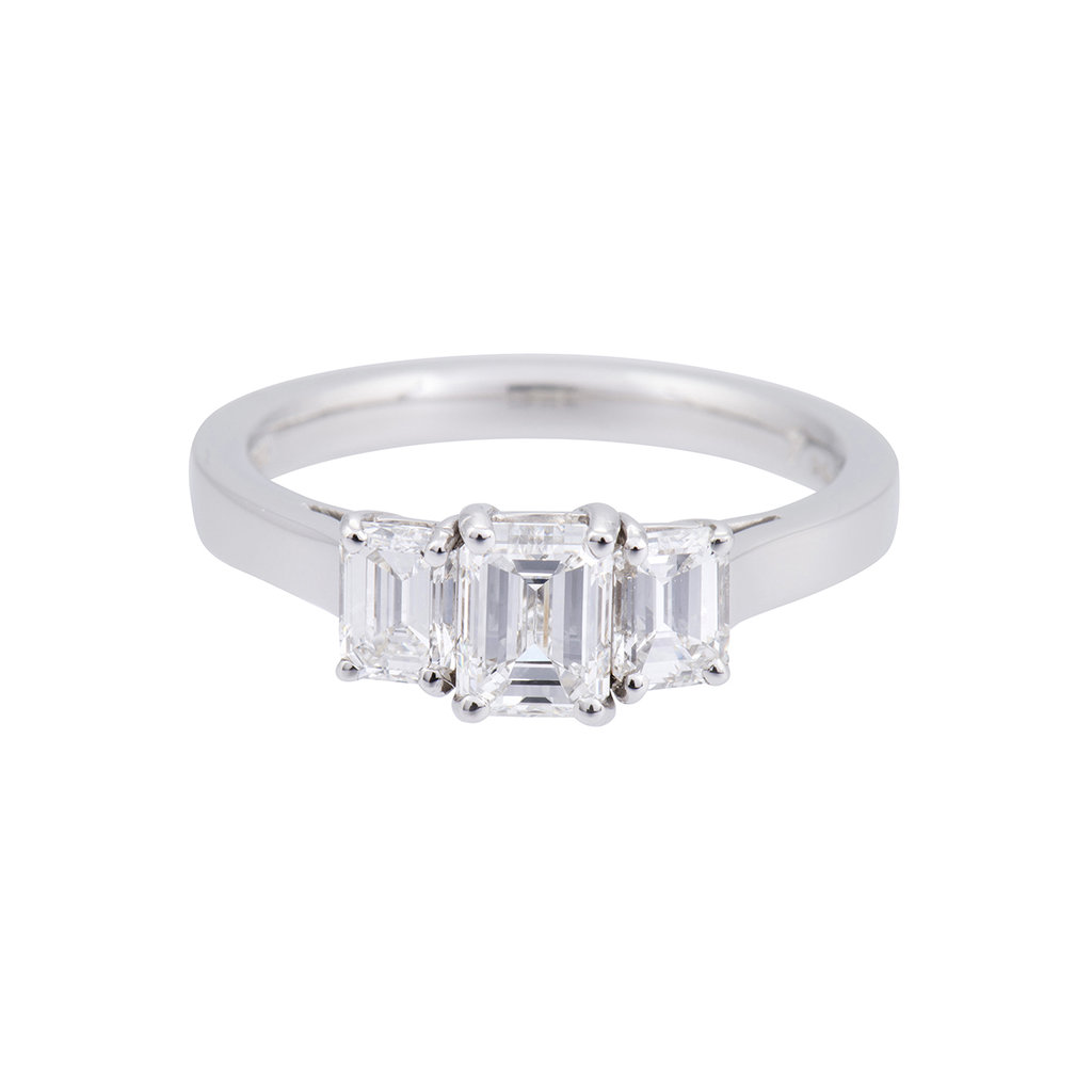 Certificated Platinum 1.44ct Emerald cut diamond 3 stone ring