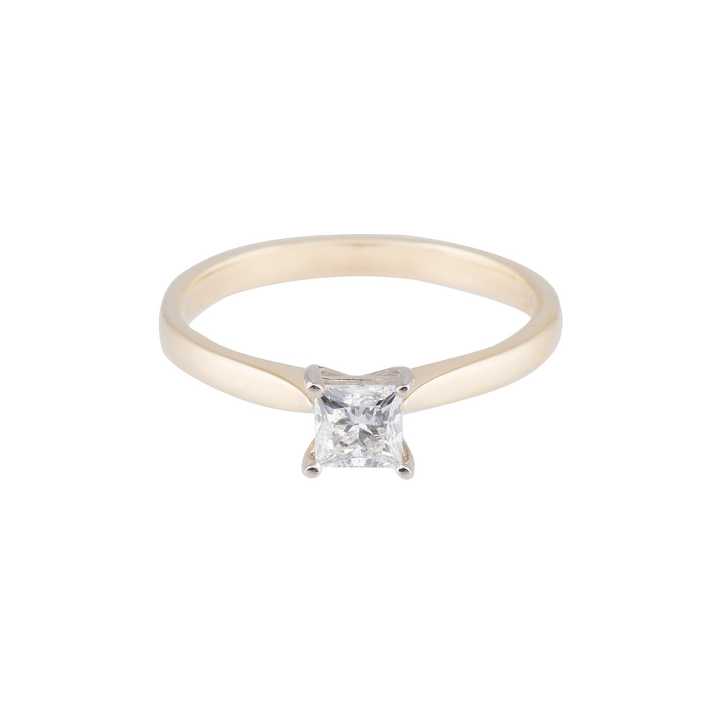 Certificated 18ct Yellow Gold 0.50ct Princess Cut Diamond Engagement Ring