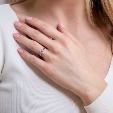 Platinum Round Brilliant 1.75ct Diamond Tulip Set Solitaire Ring