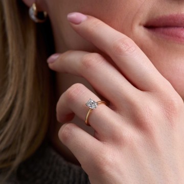 18ct Yellow Gold Oval Cut 1.00ct Diamond Tulip Set Solitaire Ring