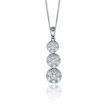 18ct White Gold Brilliant Cut 1.05ct Diamond Drop Cluster Pendant
