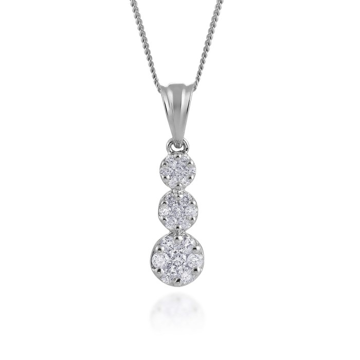 9ct White Gold Brilliant Cut 0.50ct Diamond Cluster Drop Pendant