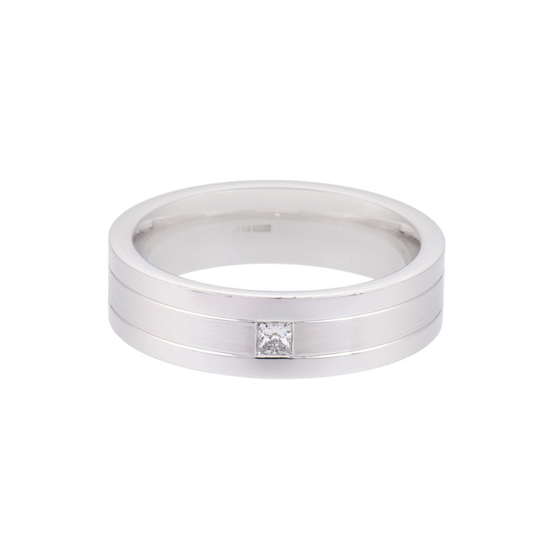 18ct White Gold Princess Cut Diamond Wedding Ring 6mm