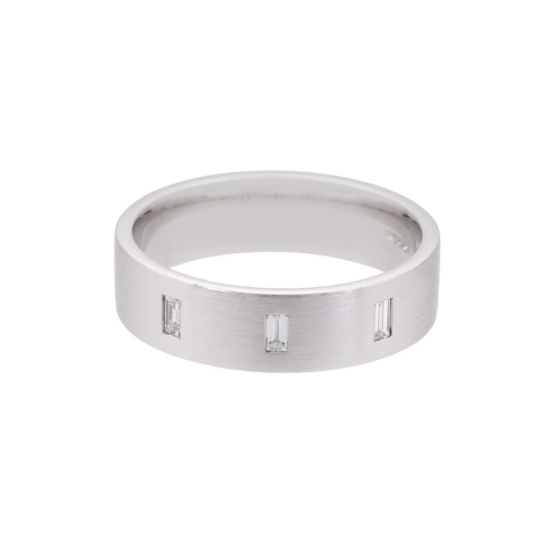 Exclusive 18ct White Gold Baguette Diamond Wedding Ring 6mm