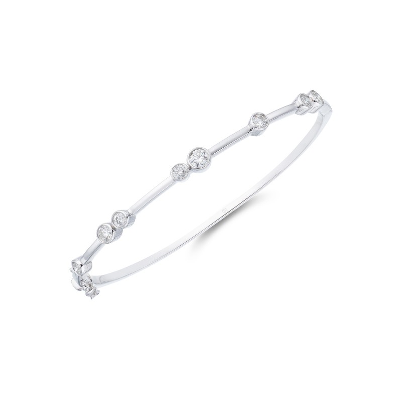 9ct White Gold Brilliant Cut 1.04ct Rub Over Bangle