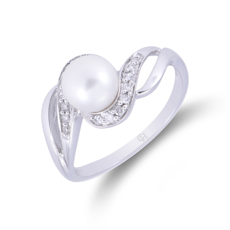 9ct White Gold Diamond and Cultured Pearl Ring