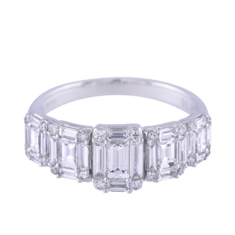 18ct White Gold 1.40ct Baguette Diamond Fancy Band