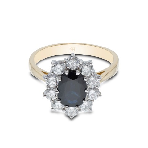 18ct Yellow Gold Oval Cut Sapphire and Brilliant Cut Diamond 3.05ct Cluster Ring