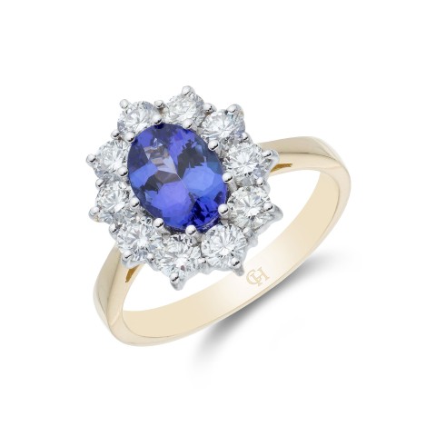 18ct Yellow Gold Oval Cut Sapphire and Brilliant Cut Diamond 3.33ct Cluster Ring