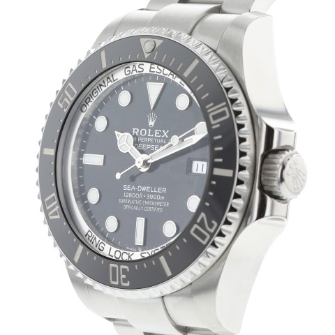 Gents Rolex Sea Dweller Stainless Steel Black Dial 2020 (box and papers)