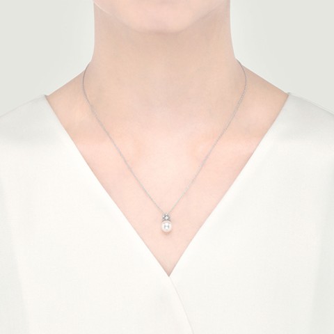 Mikimoto Pearl and Diamond Pendant PP 20550D W