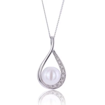 9ct White Gold Pearl and Diamond 0.04ct Drop Pendant