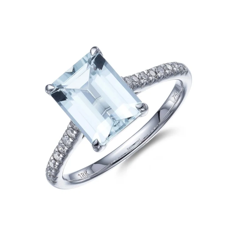18ct White Gold Emerald Cut 2.00ct Aquamarine Ring with Diamond Shoulders