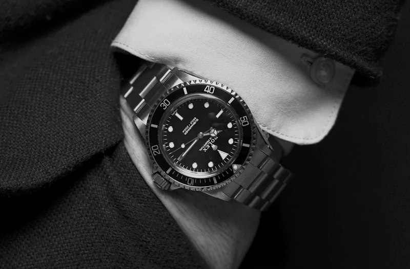 Sell your Watch - Image of a man wearing Rolex watch