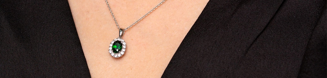 emerald necklace​ on model